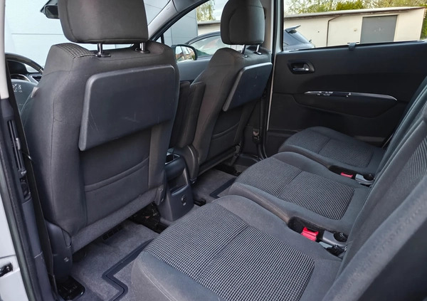 Peugeot 5008 cena 18900 przebieg: 217300, rok produkcji 2011 z Ustka małe 562